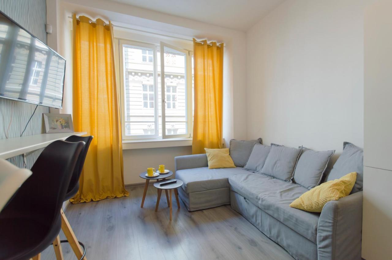 Apartment U Pujcovny 6 Praga Esterno foto