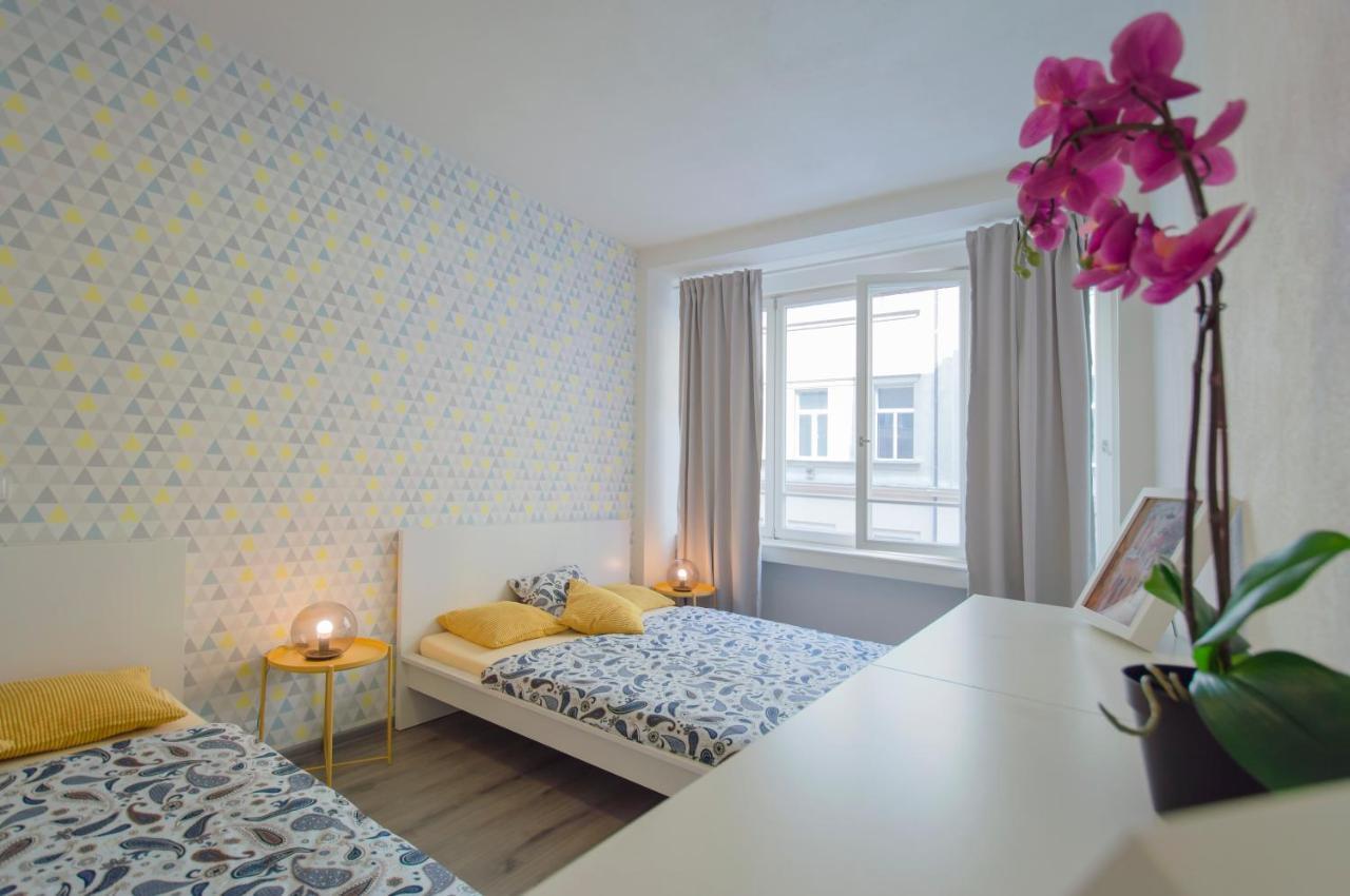 Apartment U Pujcovny 6 Praga Esterno foto